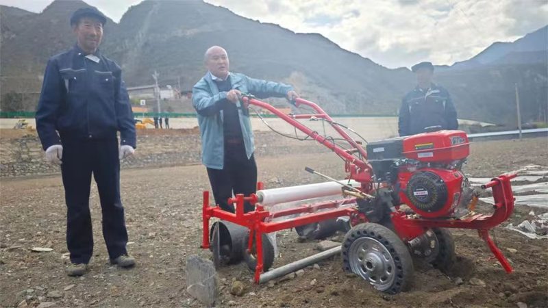 农机租赁价格揭秘：一天多少钱？影响因素大盘点**